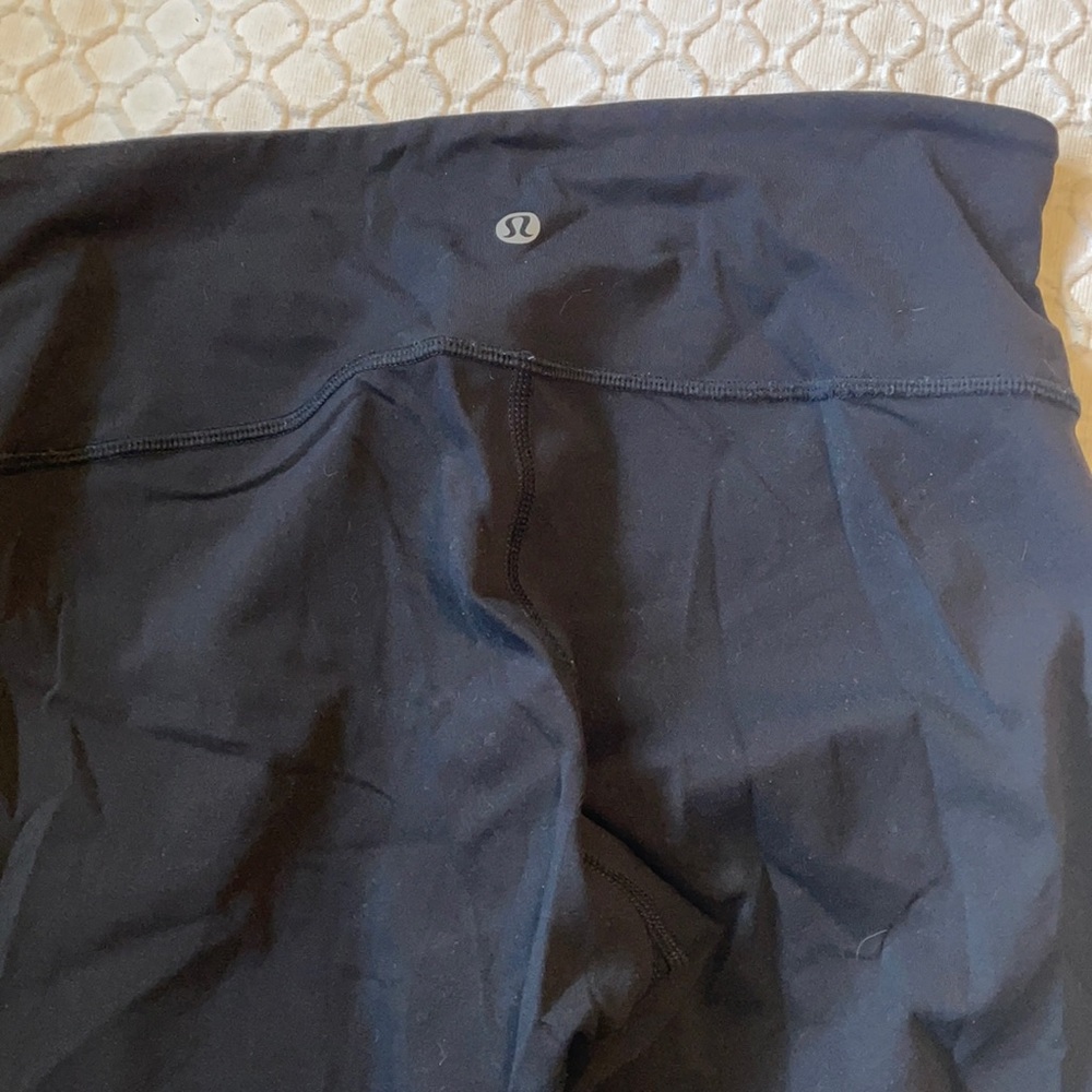 Black lulu leggings 7/8 length
